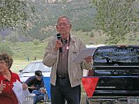  Jerry Scanlon makes several announcements at the conclusion of the 2008 Dawson Reunion.